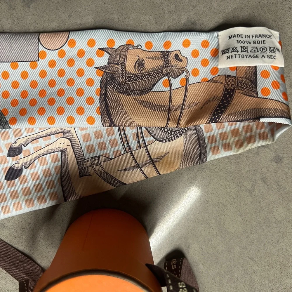 Hermes Orange and Gray Twilly Scarf Horse - Picture 4 of 5
